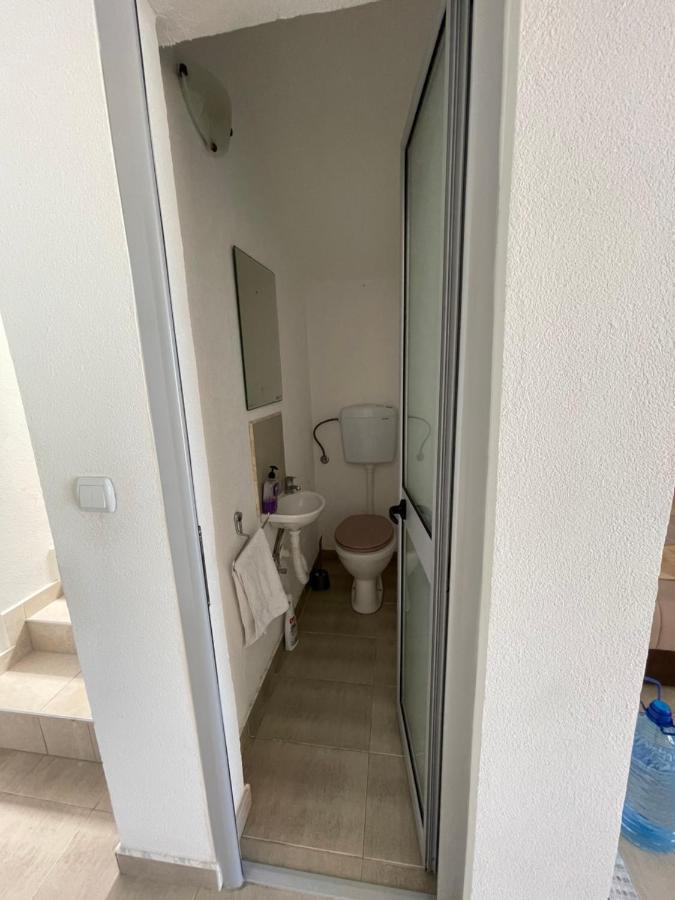 Apartman Ail 2 Ulcinj Exterior foto