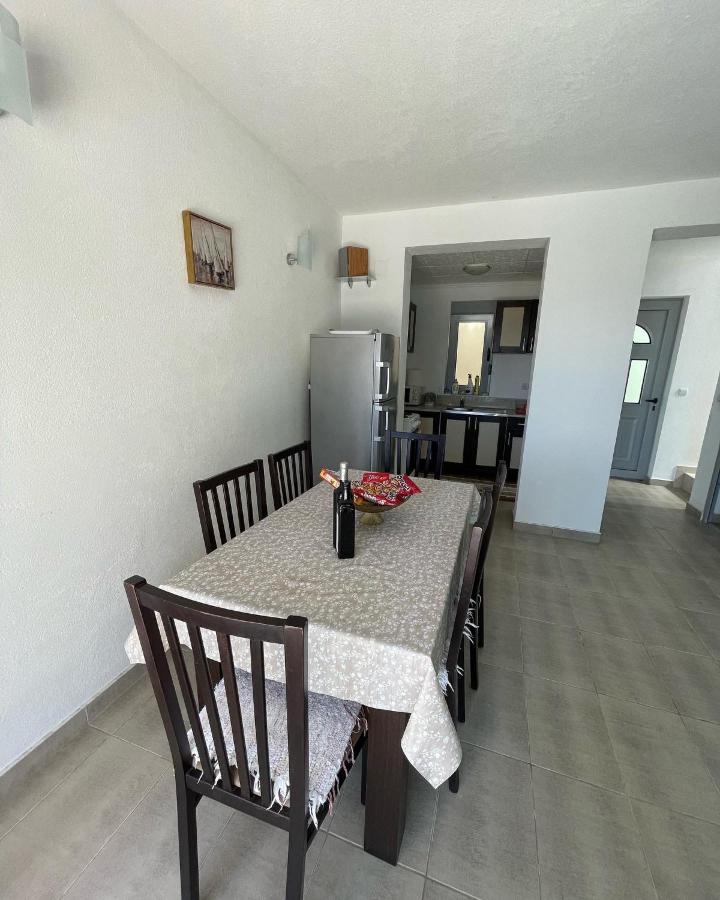 Apartman Ail 2 Ulcinj Exterior foto