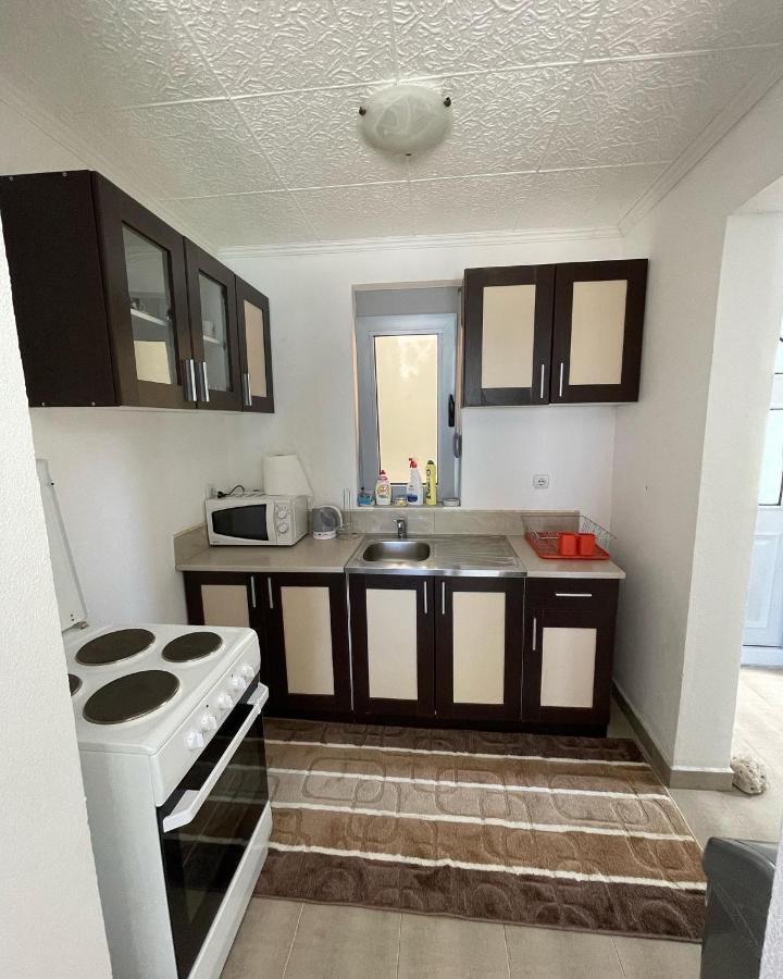 Apartman Ail 2 Ulcinj Exterior foto